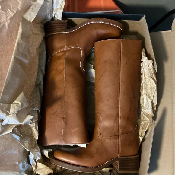 Frye Campus 14L Boots - Picture 8 of 15